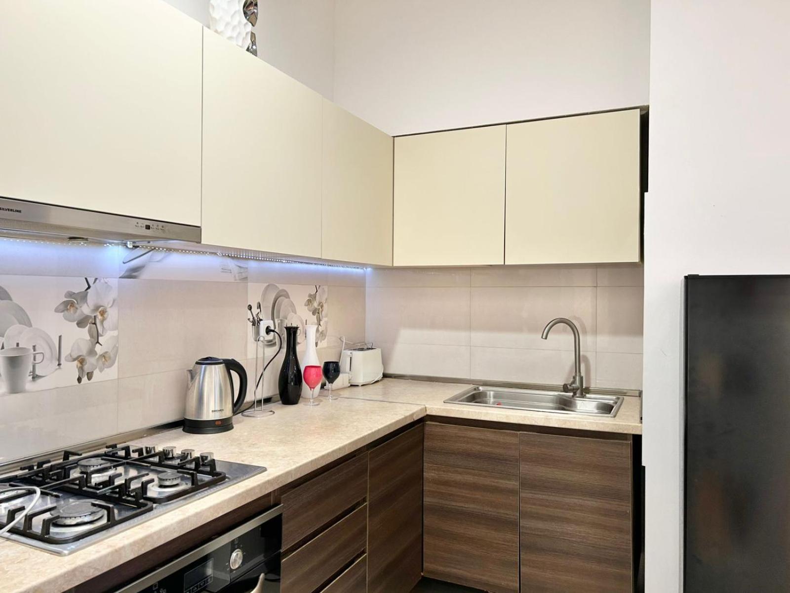 City Center - Next To Holiday Inn -2Br Apartment Tbilisi Exterior photo